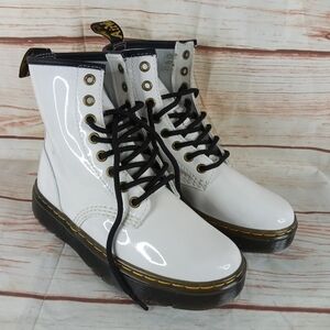 Dr. Martens White Patent Boots Size 4M Size 5F Laced Up